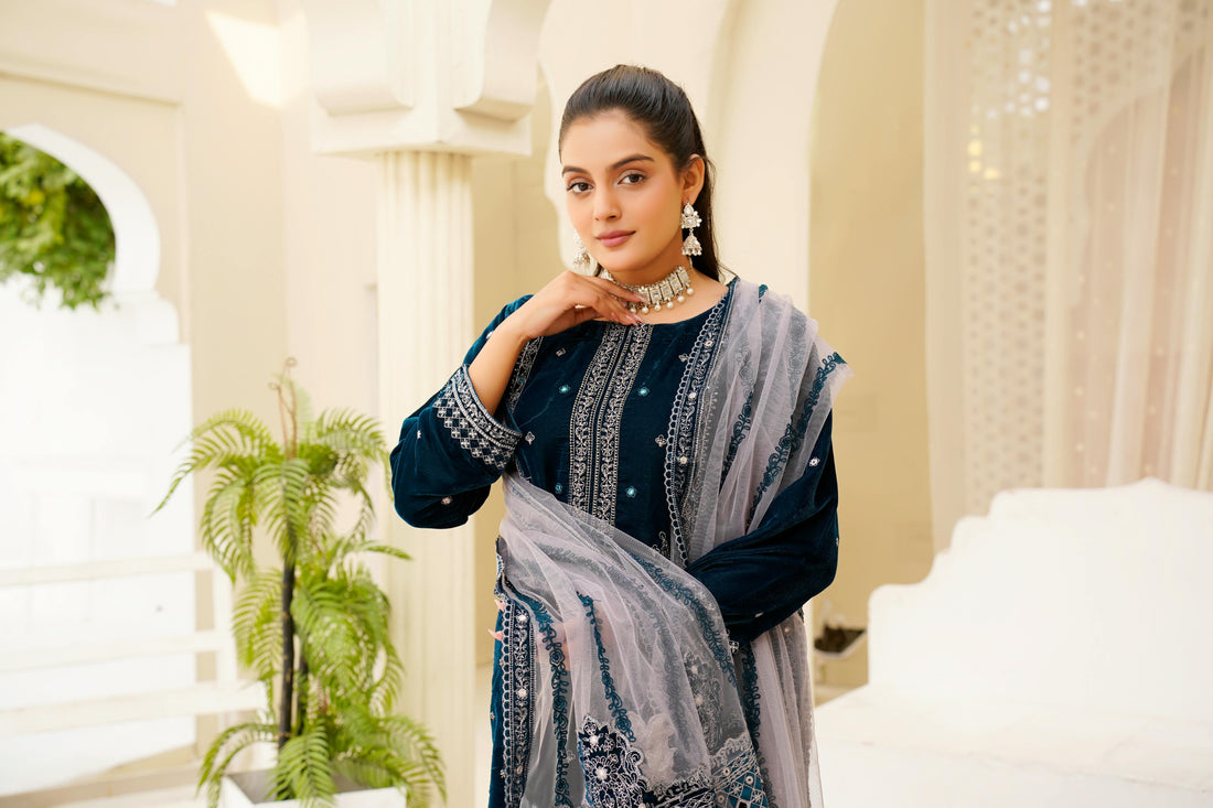 Top Trending Women’s Dresses Online in Pakistan (2025)